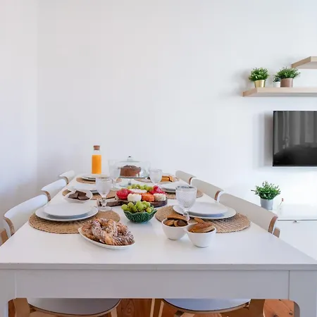 Host Wise - Spacious Comfortable Apartment - Balcony Porto Exterior photo